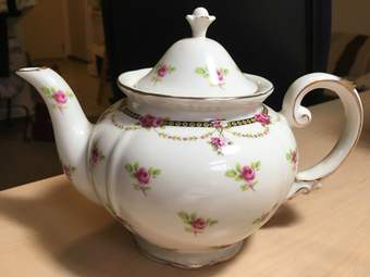 3-Cup Tea Pot, Gracie China Pink, 18$ 1
