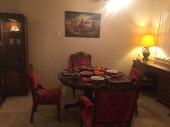 $1750 luxury 2bed 2bath apartment room to share 2