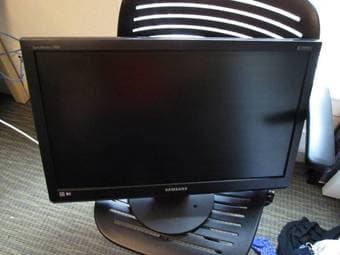 Nice Samsung Monitor 24'' - $90 OBO :) 1