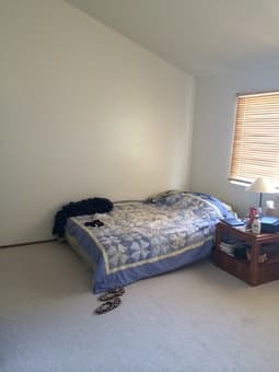 Mountain View room with private bath female 1
