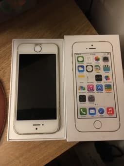Unlocked iphone 5S White/Gold 16GB for $300 1