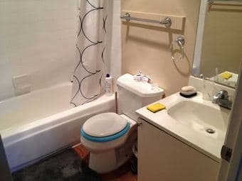 Looking for a roommate to share a 2-br/2-ba apartment at Redwood City 2