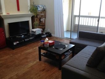 Looking for a roommate to share a 2-br/2-ba apartment at Redwood City 3