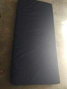 Like new, long comfy tween bed, ideal for tall people (>6') $30 2