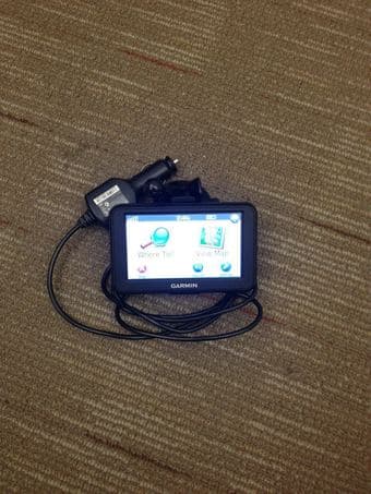 Garmin nüvi 40 4.3-inch Portable GPS Navigator(US Only) 1