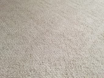 Moving sale: dining table, area rugs, wine glasses 2