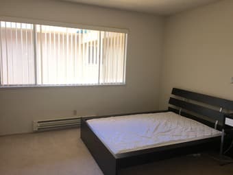 $1250 Furnitured bedroom for female roommate (mountain view) 3