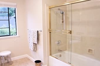 $1600 - A furnished private room at a single Family house Stanford 2