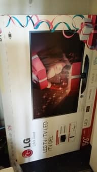 $400, LG 50 inch LED HD TV 2