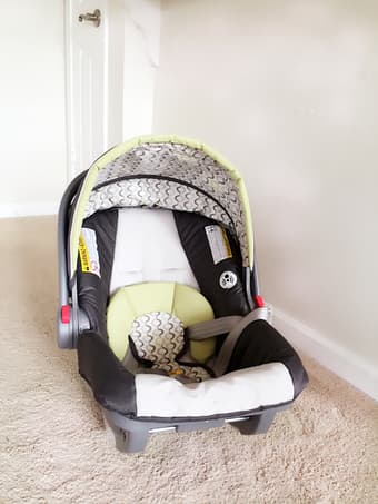 Graco Carseat + Stroller 3