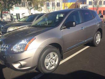 2013 Nissan Rogue Moving Sale- Low Milage Great Condition 3