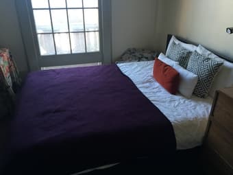 Queen size bed + Frame - $200! 2