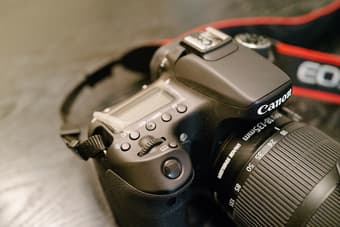 [99% New] EOS 70D EF-S 18-135mm IS STM Lens Kit 2