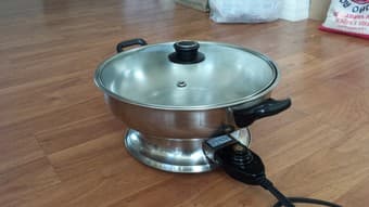 Moving sale: rice cooker, toaster, and hotpot 3