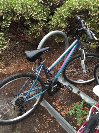 26" like-new women's mountain bike, $95 1