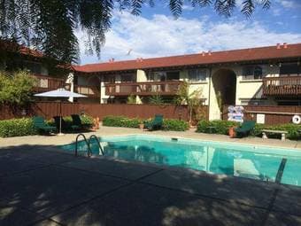 Palo Alto - master bedroom in 3BR + bath + closet, 5 min from Stanford 1