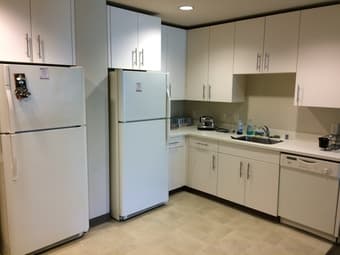 Munger Quad, Summer Sublet 3