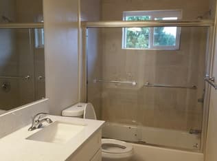 305 College Avenue # FL 2ND, Palo Alto, 3 beds 2 baths 1,200 2