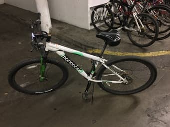 Mongoose Deception 29" Men's Bike 1