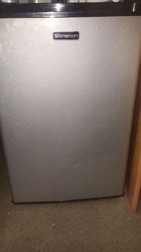 4.3 cu ft Emerson Fridge 1