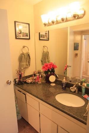 Home - 1403 Oxford Street, Unit 3, Redwood City, CA 3