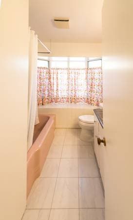 1250 Room in mountain view home with young professionals - newly renov 2