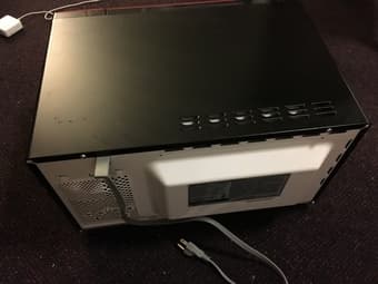 $40 - Emerson microwave BARELY USED 2