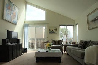 Remodeled Home with Sunroofs, 2 bdrm/1.25 baths in Redwood City $2895 2