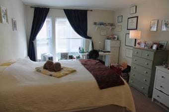Remodeled Home with Sunroofs, 2 bdrm/1.25 baths in Redwood City $2895 3