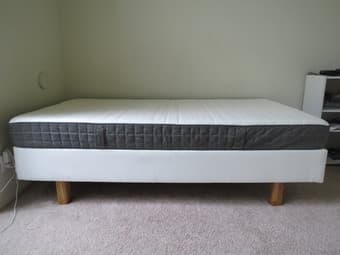 Twin bed 2