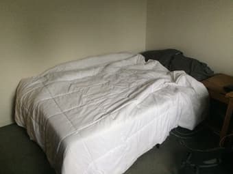 Great full bed for sale, barely used 2