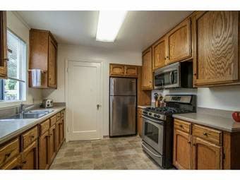 Large Private Room, m2m, Redwood City, Close to Stanford / Costco 3