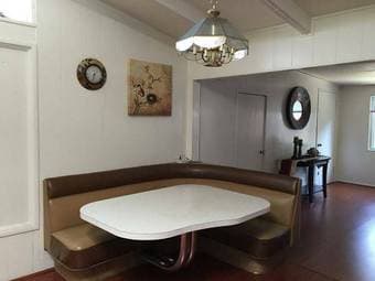 $1100 Spacious 2 story home - looking for young professionals roomates 3