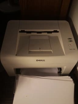 Laser Printer Dell 1100   ( 25$ )  + FREE Paper Bundle 2