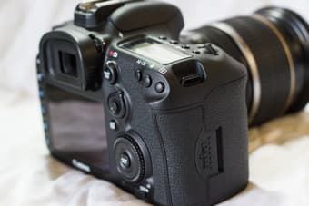 Canon 7D Mark II Body (Like New) for sale - $1000 3