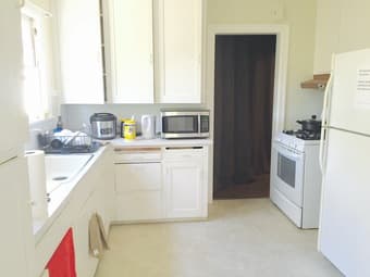 Shared Room in a Nice House one Jump Away to Stanford - $950 /170sq.ft 2