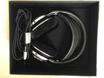 Philips Fidelio X1/28 Premium Over-Ear Headphones 2