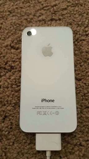 iPhone 4s - White - 16GB $100 OBO 1