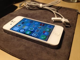 iPhone 4s unlocked White 16GB w. Case ($97) 2