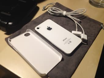 iPhone 4s unlocked White 16GB w. Case ($97) 3