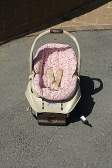 Graco baby car seat travel system (pink) $10 2
