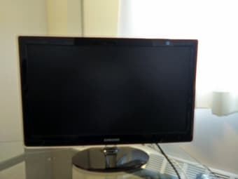Samsung HDTV - 23" $75 obo 1