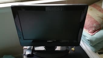 Television with DVD play, cheap price $25 1