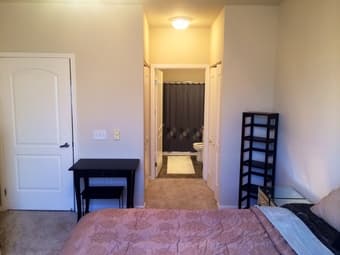 Next to Sunnyvale Caltrain: Master Bedroom w/ Private Bath 3