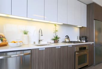 Summer housing $3500/month Luxury Studio in SF Soma 2