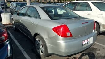 Silver Pontiac G6 2008 - $2900 1