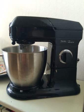 Mixer: Viking Professional 7 -quart Stand Mixer, Black 1
