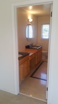 $700 shared room 1 mile walk to Caltrain 2