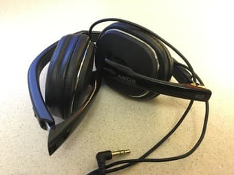 Noise canceling Sony MDR-NC40 ($90) 2