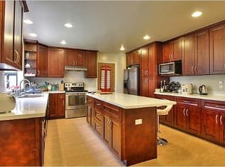 1 month only-$1500- available 4/10-5/10 1
